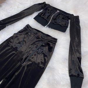 Shane Justin “Glamour Sweats”  in Black